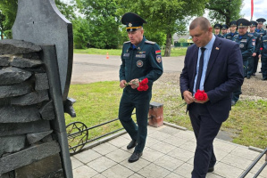 Спасатели провели автопробег и митинг ко Дню всенародной памяти жертв Великой Отечественной войны и геноцида белорусского народа